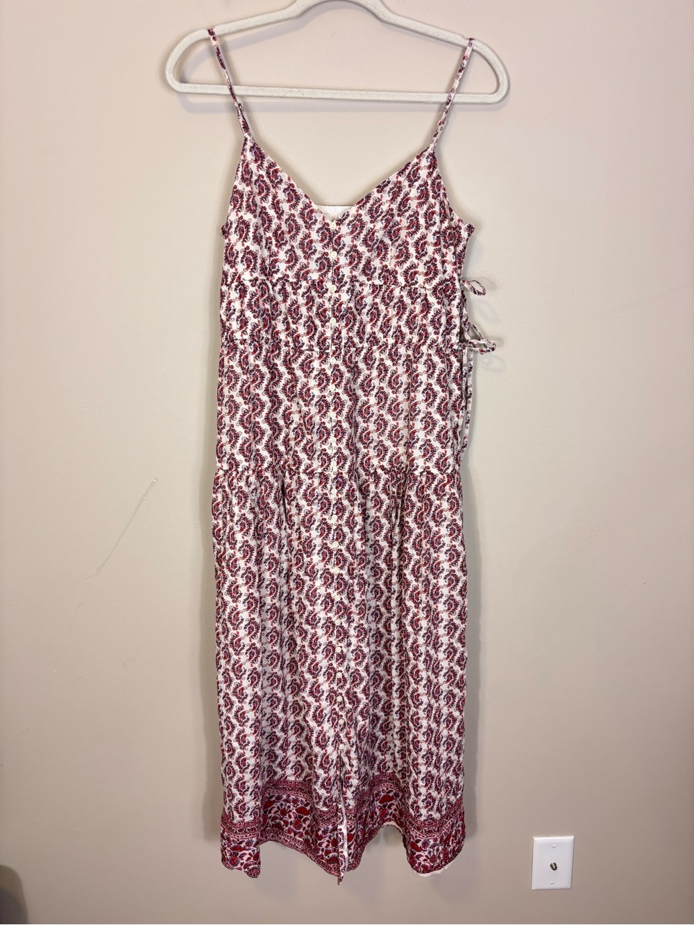 American Eagle White and Maroon Patterned Button Front Midi Dress Large